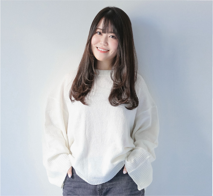 女性ボーカル講師・ボイストレーナー：HINAKA